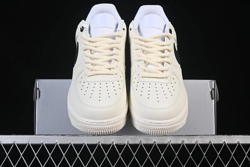 All categories Nk Air Force 1 Air Force series Nk Air Force 1 Low Air Force low-top Nike Air Force 1'07 Low joint white and black Air Force 1 low-top casual sneakers ZH0318-128